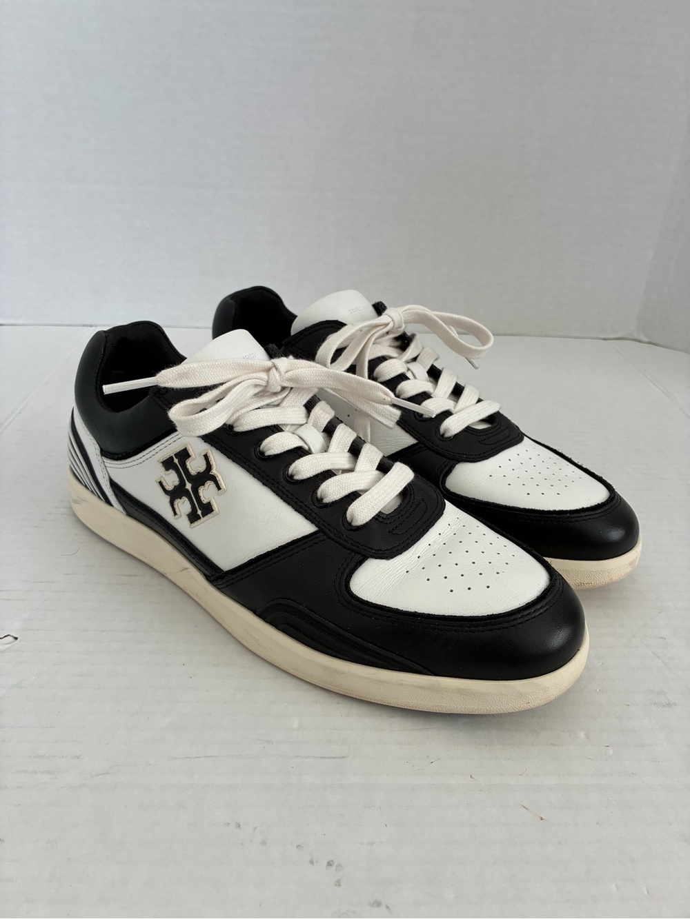 Tory Burch Clover Court Sneakers Black White Women’s Leather Shoes Size 10